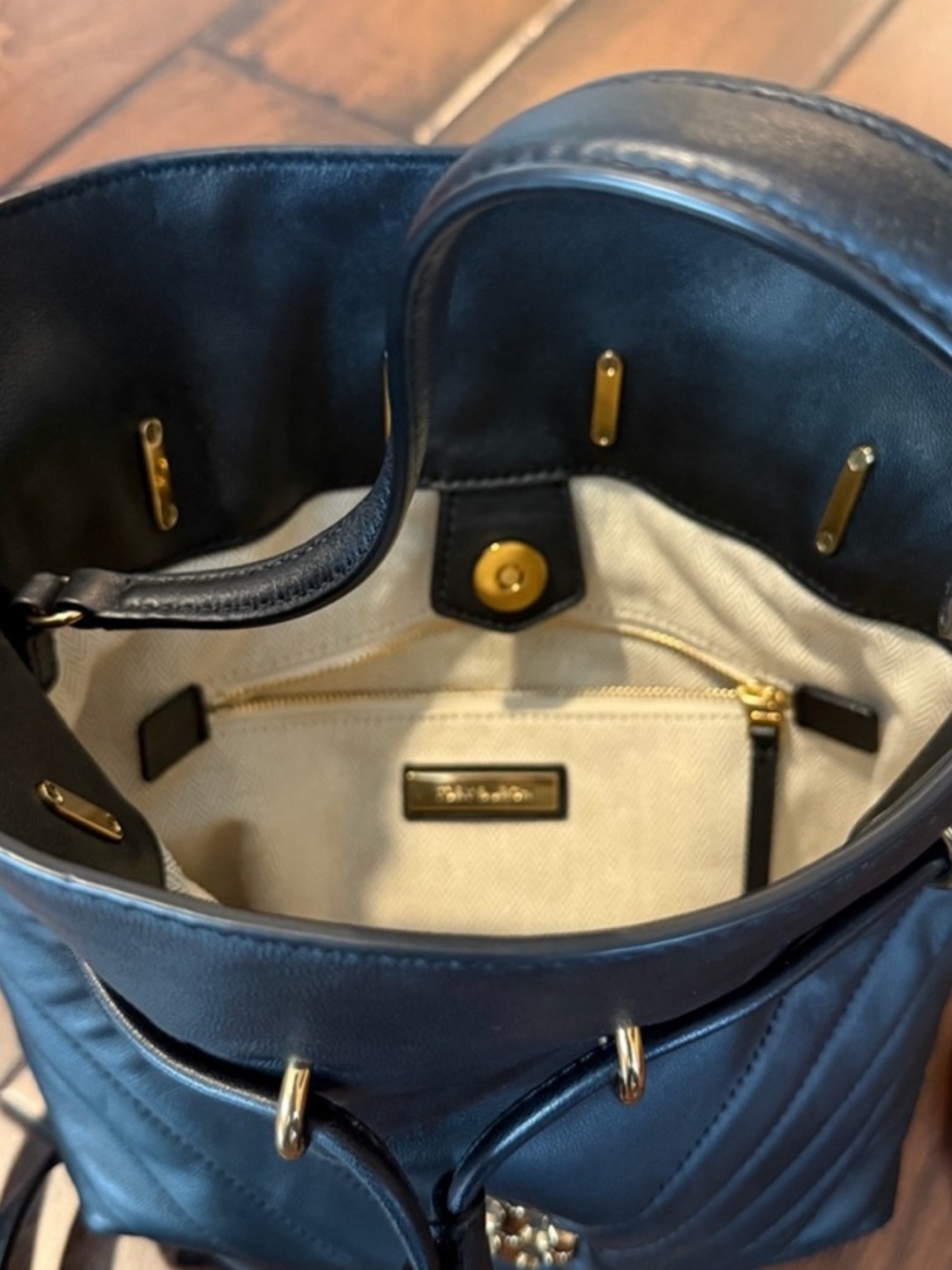 Tory Burch Kira Quilted Chevron Drawstring bucket Bag - Picture 3 of 8